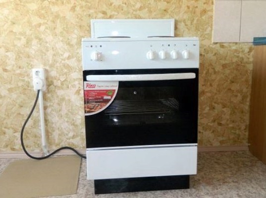 Установка электрической плиты в Куйбышеве от Мастер24 — монтаж под ключ, цена от 1555 руб